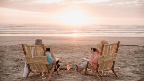 观赏帕德里群岛国家海岸 (Padre Island National Seashore) 的美丽日出 观赏帕德里群岛国家海岸 (Padre Island National Seashore) 的美丽日出