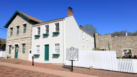 Tom Sawyer’s iconic white fence in Hannibal, Missouri