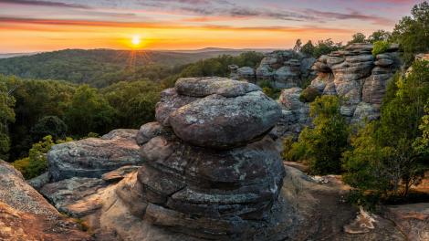 Sunset over mountains at Shawnee National Forest