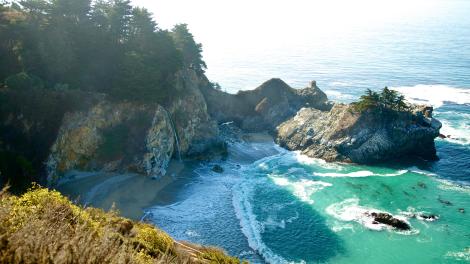 Turquoise waters along the McWay Waterfall Trail at Julia Pfeiffer Burns State Park in Big Sur, California Turquoise waters along the McWay Waterfall Trail at Julia Pfeiffer Burns State Park in Big Sur, California