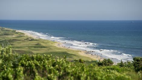 玛萨葡萄园岛 (Martha’s Vineyard) 宁静的菲尔滨海滩 (Philbin Beach) 玛萨葡萄园岛 (Martha’s Vineyard) 宁静的菲尔滨海滩 (Philbin Beach)