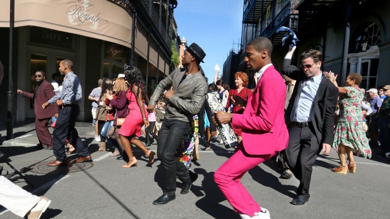 IMAX 官方预告片