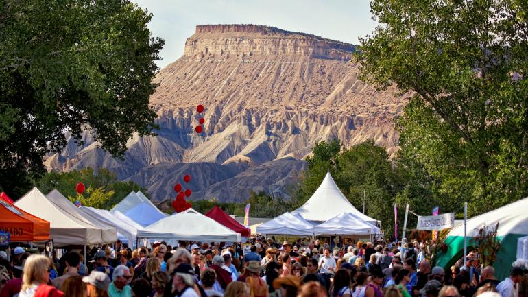 大章克申市中心农贸市场拥有该地区最好的农产品。 大章克申市中心农贸市场拥有该地区最好的农产品。