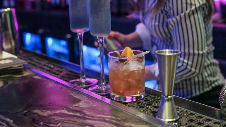 Rebelle 餐厅的精酿鸡尾酒为美食体验锦上添花