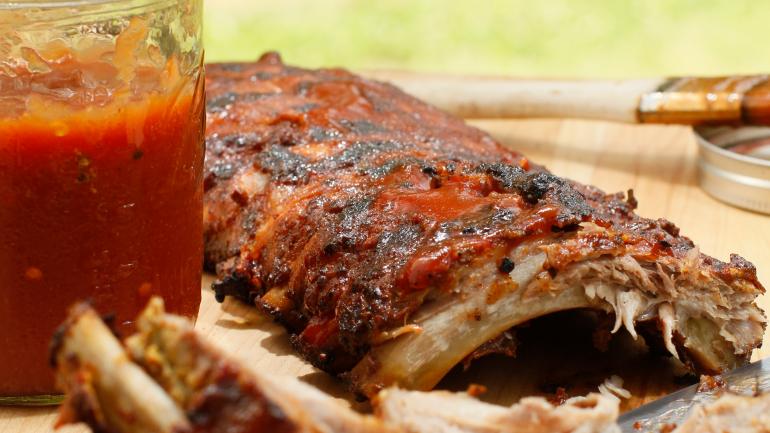 在孟菲斯，粗鲁一些也没关系，这座城市拥有令人垂涎的烧烤美食！