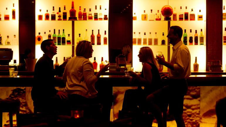 在肯塔基州路易维尔 Maker’s Mark Bourbon House & Lounge 小酌一杯