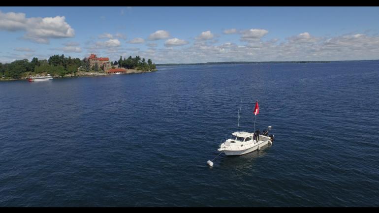 纽约州千岛群岛地区无论水上还是水下，风景都非常优美。