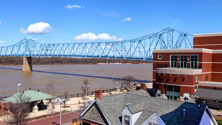 肯塔基州欧文斯伯勒欧文斯伯勒大桥的美丽风景