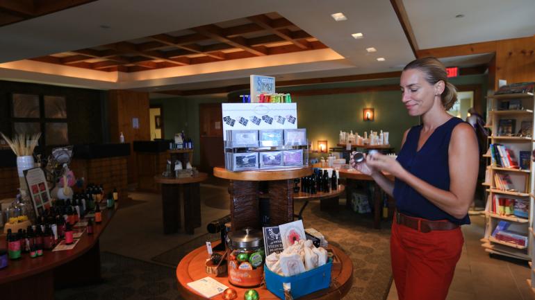 在斯托高山滑雪度假村购物