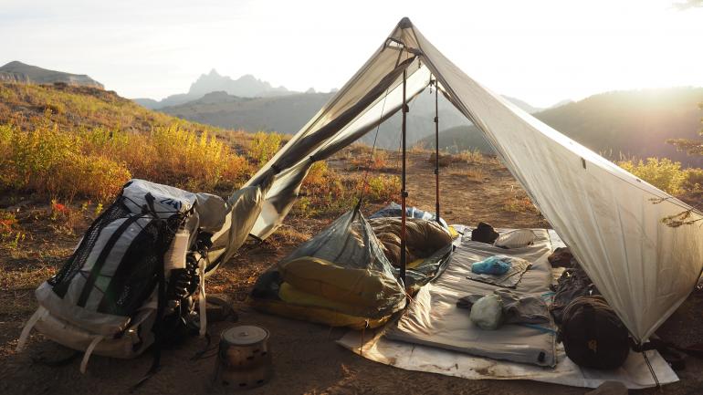 到公园旅游时，应提前准备好合适的装备。