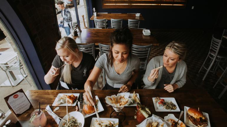 Sampling seaweed salad, build-your-own burgers and sushi rolls at BASH, Burger and Sushi House Sampling seaweed salad, build-your-own burgers and sushi rolls at BASH, Burger and Sushi House