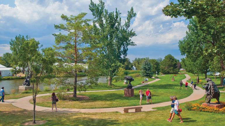 漫步在拉夫兰的 Benson 雕塑花园