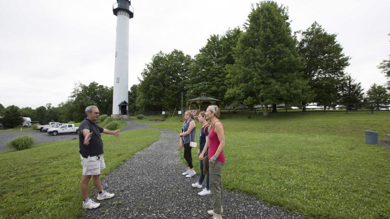 萨默斯维尔湖度假区及灯塔之旅