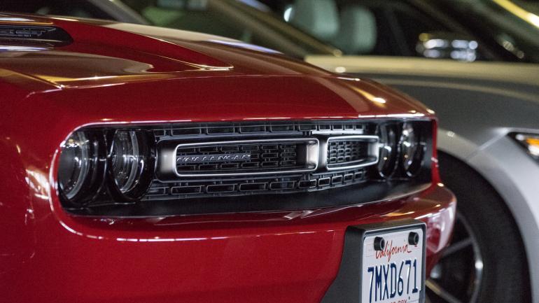 提供各种风格和型号的租车选择