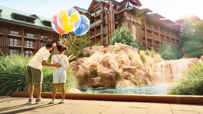 迪士尼原野旅馆 (Disney’s Wilderness Lodge) 的铜溪别墅小屋 (Copper Creek Villas & Cabins)