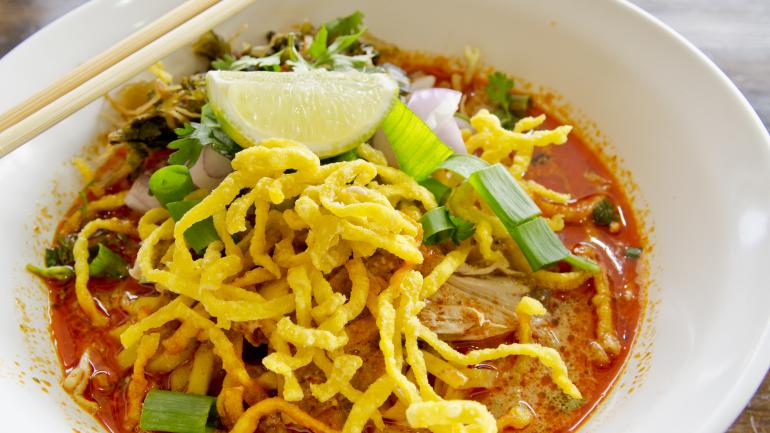 Pok Pok PDX 餐厅的美味鸡肉咖喱面 Pok Pok PDX 餐厅的美味鸡肉咖喱面