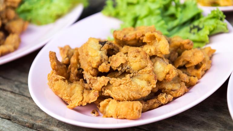 来自 Remoulade 餐厅的炸鲶鱼 来自 Remoulade 餐厅的炸鲶鱼