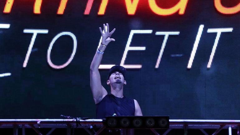 Afrojack 在 Ultra 音乐节上表演