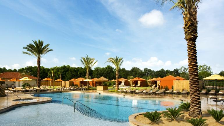 莱克查尔斯欧百日（L'Auberge）豪华娱乐度假村内的休闲设施