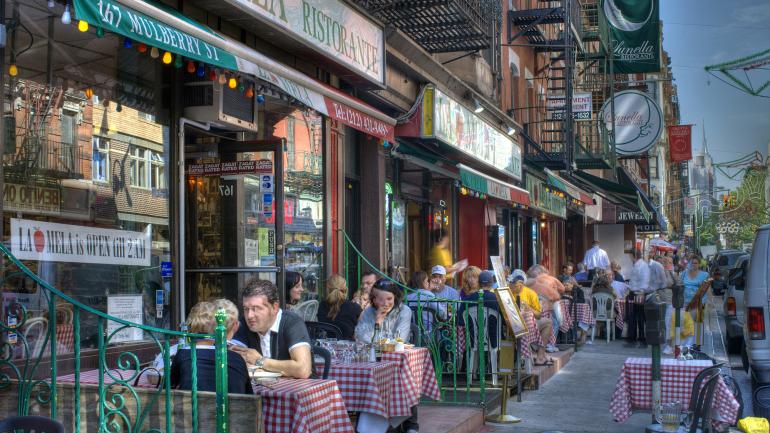 参加“Like a Local”之旅游览小意大利,品尝一流的意大利美食 参加“Like a Local”之旅游览小意大利,品尝一流的意大利美食