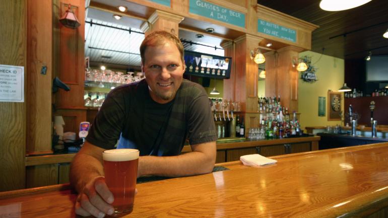 俄勒冈州东部的精酿啤酒厂供应采用当地啤酒花酿造的啤酒