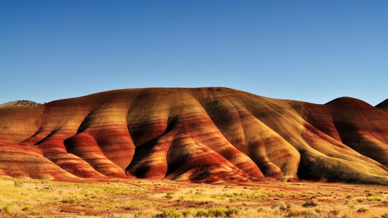 午后阳光下的彩绘山美景 午后阳光下的彩绘山美景