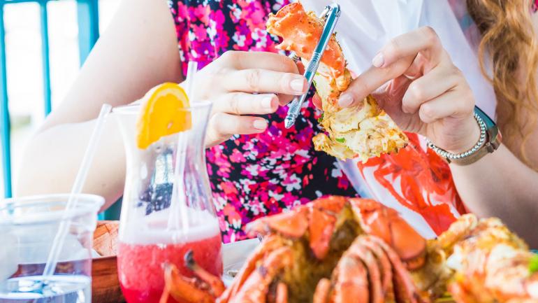 享用来自切萨皮克湾的直捞新鲜海鲜