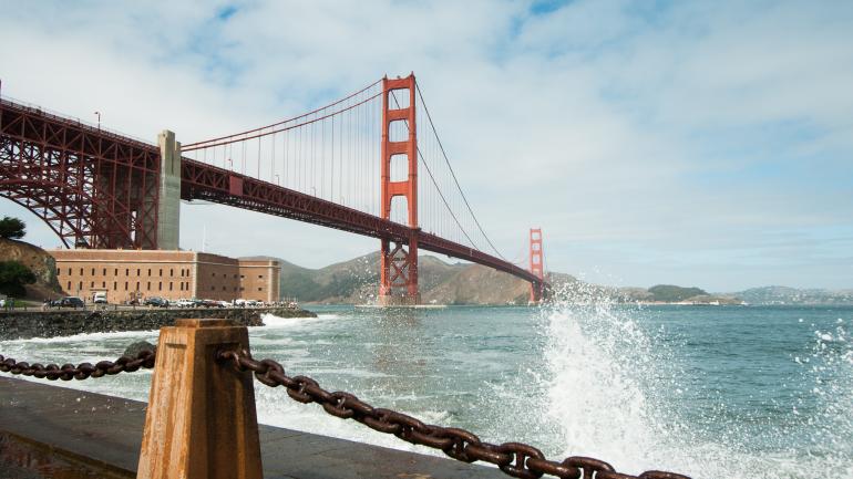 从水边欣赏金门大桥 从水边欣赏金门大桥