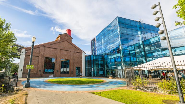 俄勒冈科学与工业博物馆的外观