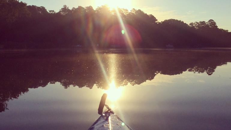 租一个皮划艇,在切萨皮克湾探索 租一个皮划艇,在切萨皮克湾探索