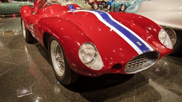 博物馆展示的 1955 年法拉利 Scaglietti 750 Monza 博物馆展示的 1955 年法拉利 Scaglietti 750 Monza