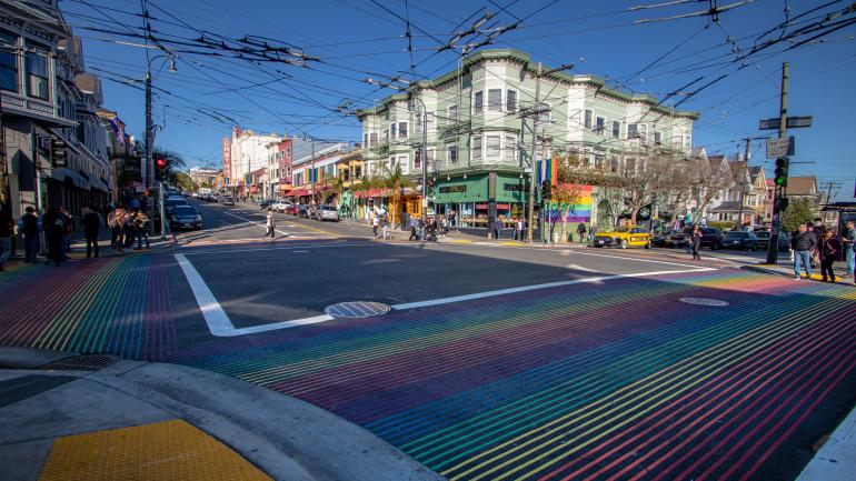 卡斯楚区的一条彩虹人行道 卡斯楚区的一条彩虹人行道