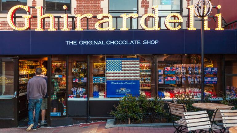 Ghirardelli 冰淇淋店与巧克力店