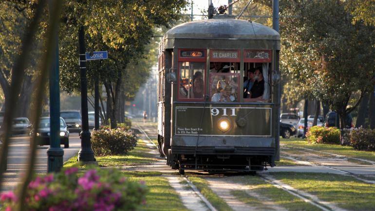 圣查尔斯电车上的乘客 圣查尔斯电车上的乘客