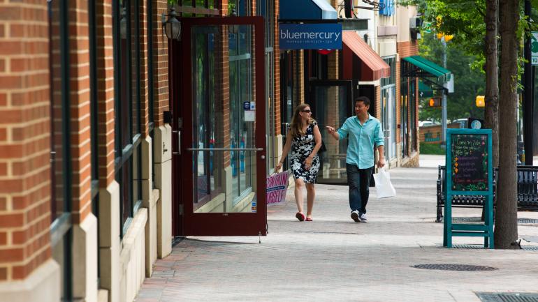 克拉伦登的经典小铺