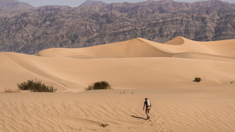 死亡峡谷国家公园的美丽沙丘