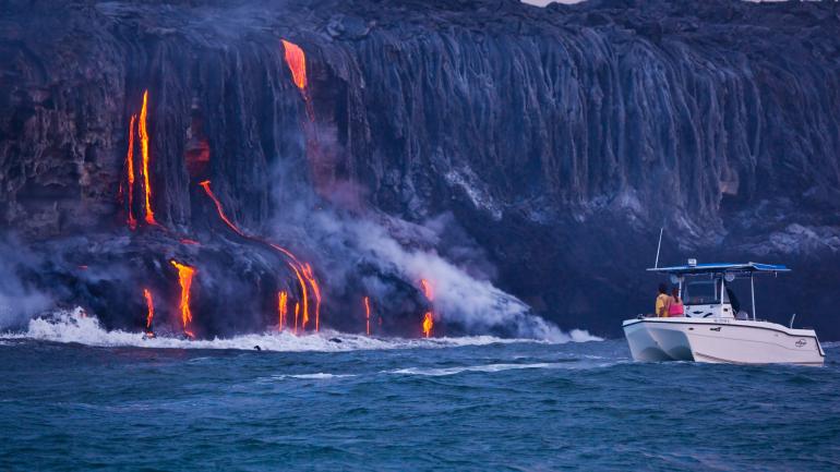 Kamokuna的岩浆入海口 Kamokuna的岩浆入海口