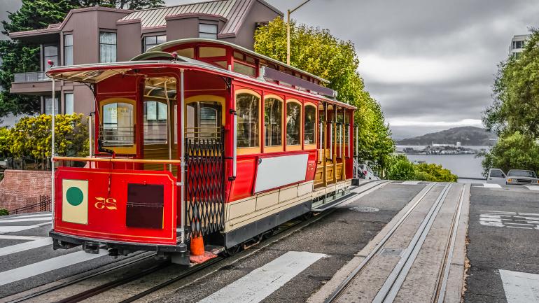 让叮叮车带你去到你想游览的景点