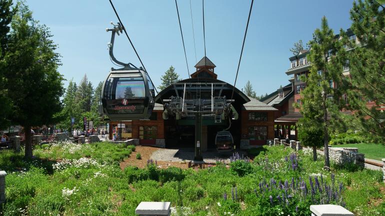 天堂小镇的观景缆车 天堂小镇的观景缆车