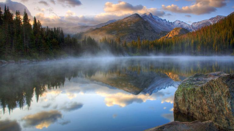 别忘了带着你的相机沿途拍摄美景