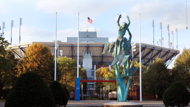 可乐娜公园中的雕塑