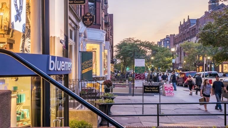 纽伯里街上的商铺