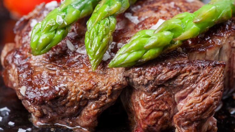 烤腹肉牛排 烤腹肉牛排