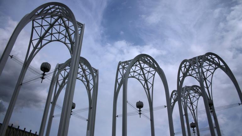 山崎宝设计的拱门们，构成西雅图建筑的一部分