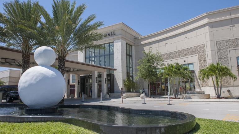 超过300家商铺在阿文图拉购物中心