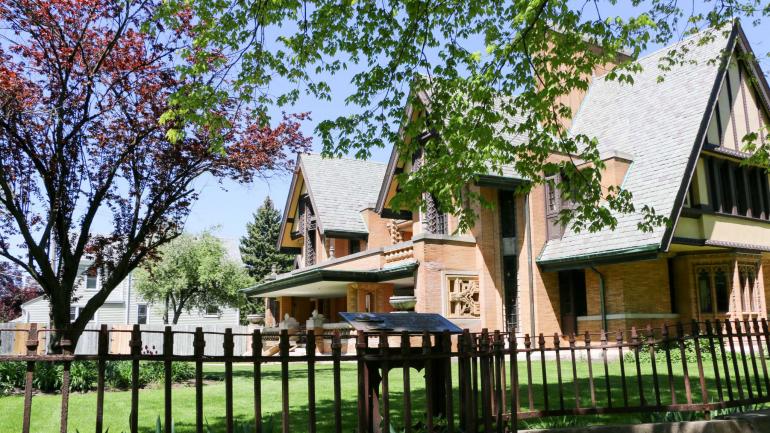 摩尔·杜加尔住宅被认为弗兰克·劳埃德·赖特风格的代表性建筑