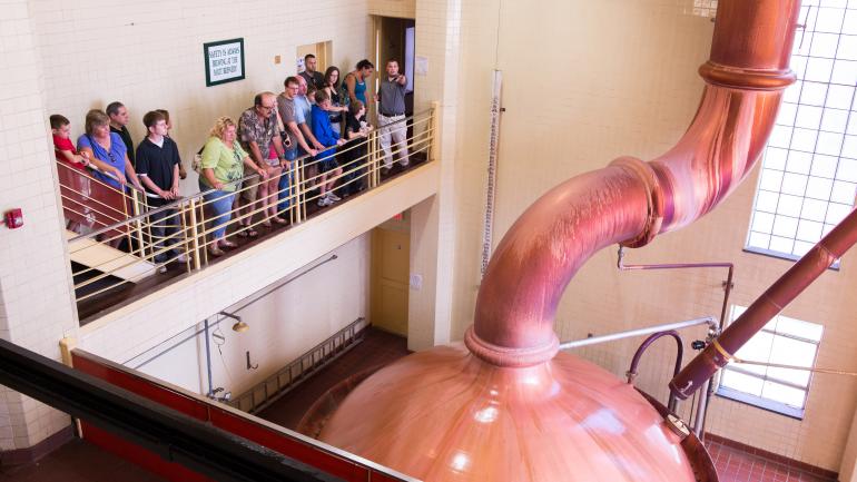 参观纽约的一家蒸馏厂