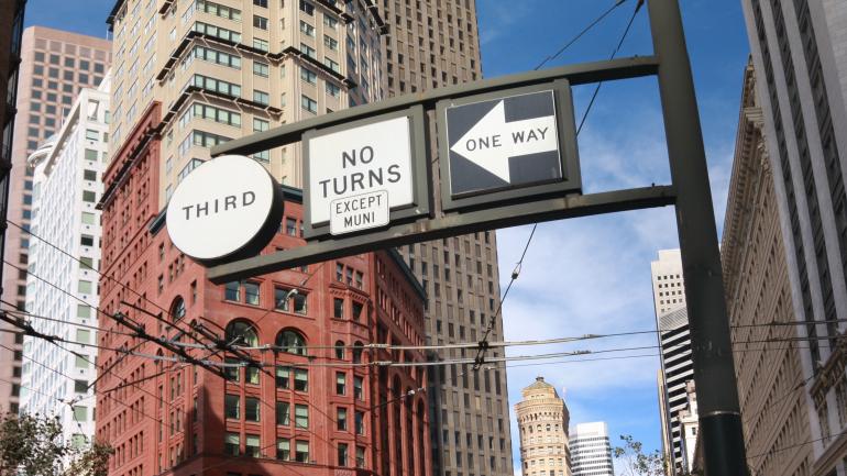 坐拥高级餐厅parallel 37的丽思卡尔顿酒店外景 坐拥高级餐厅parallel 37的丽思卡尔顿酒店外景