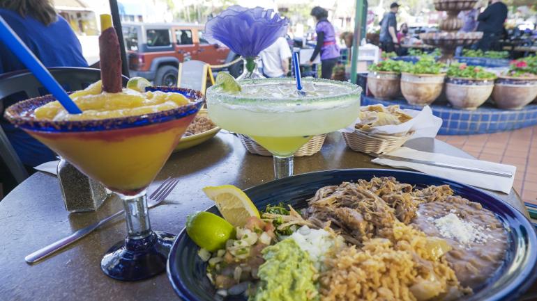 我来到了圣地亚哥老城的Café Coyote。