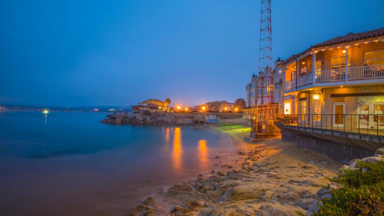 蒙特利海滩的日落